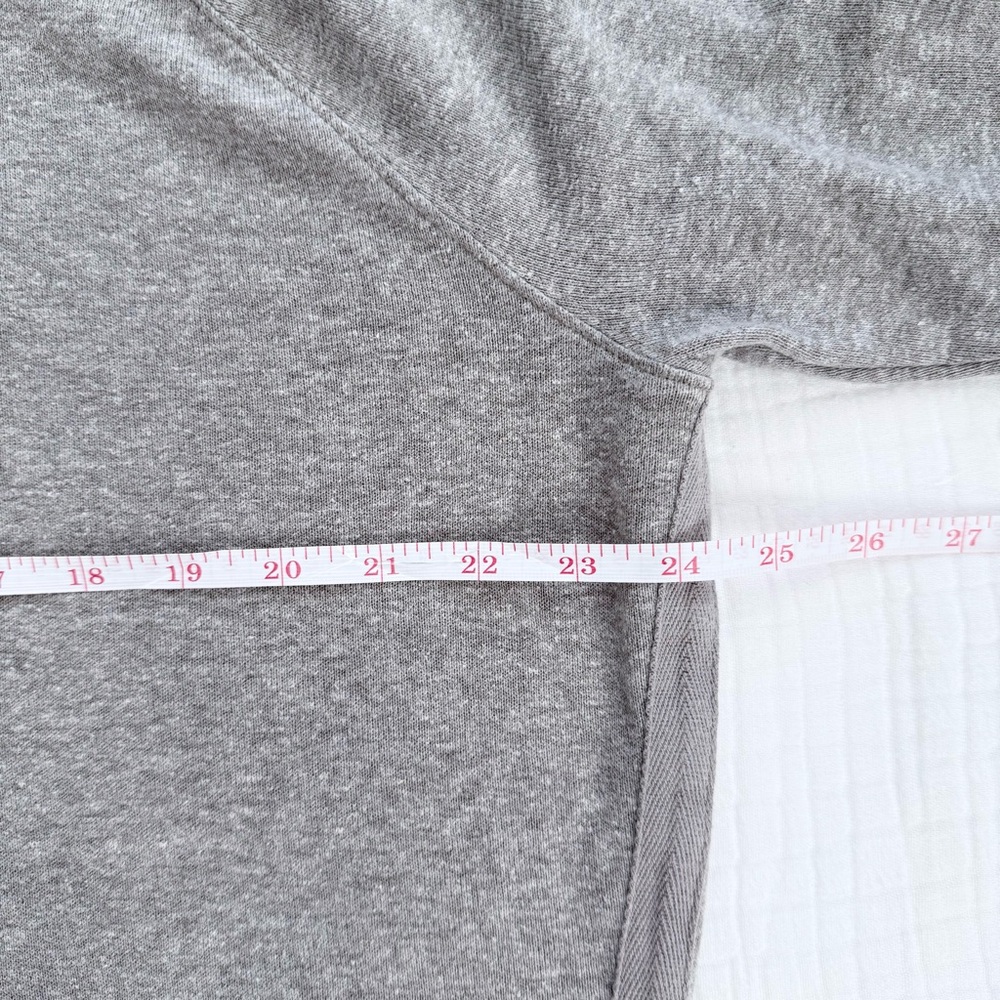 Prana gray hoodie sweatshirt size XL -Cropped with shorter long sleeves - Picture 10 of 15